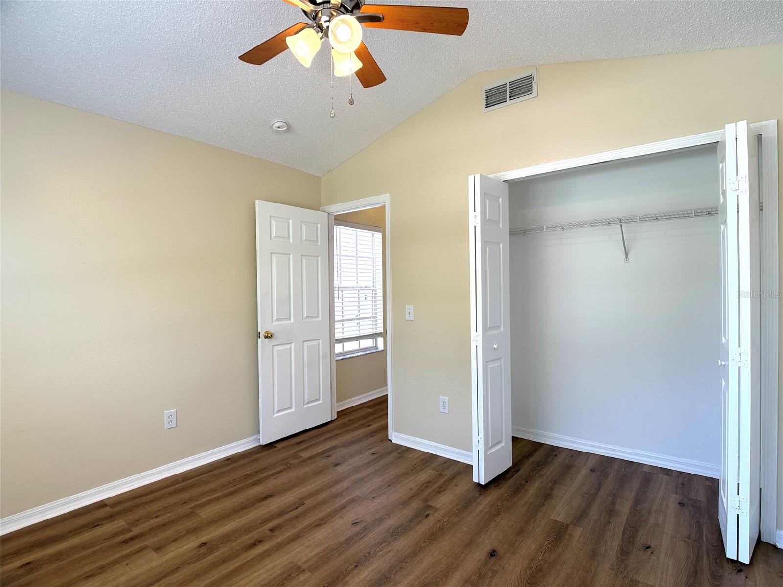 526 Pine Cone Dr Property Photo 20