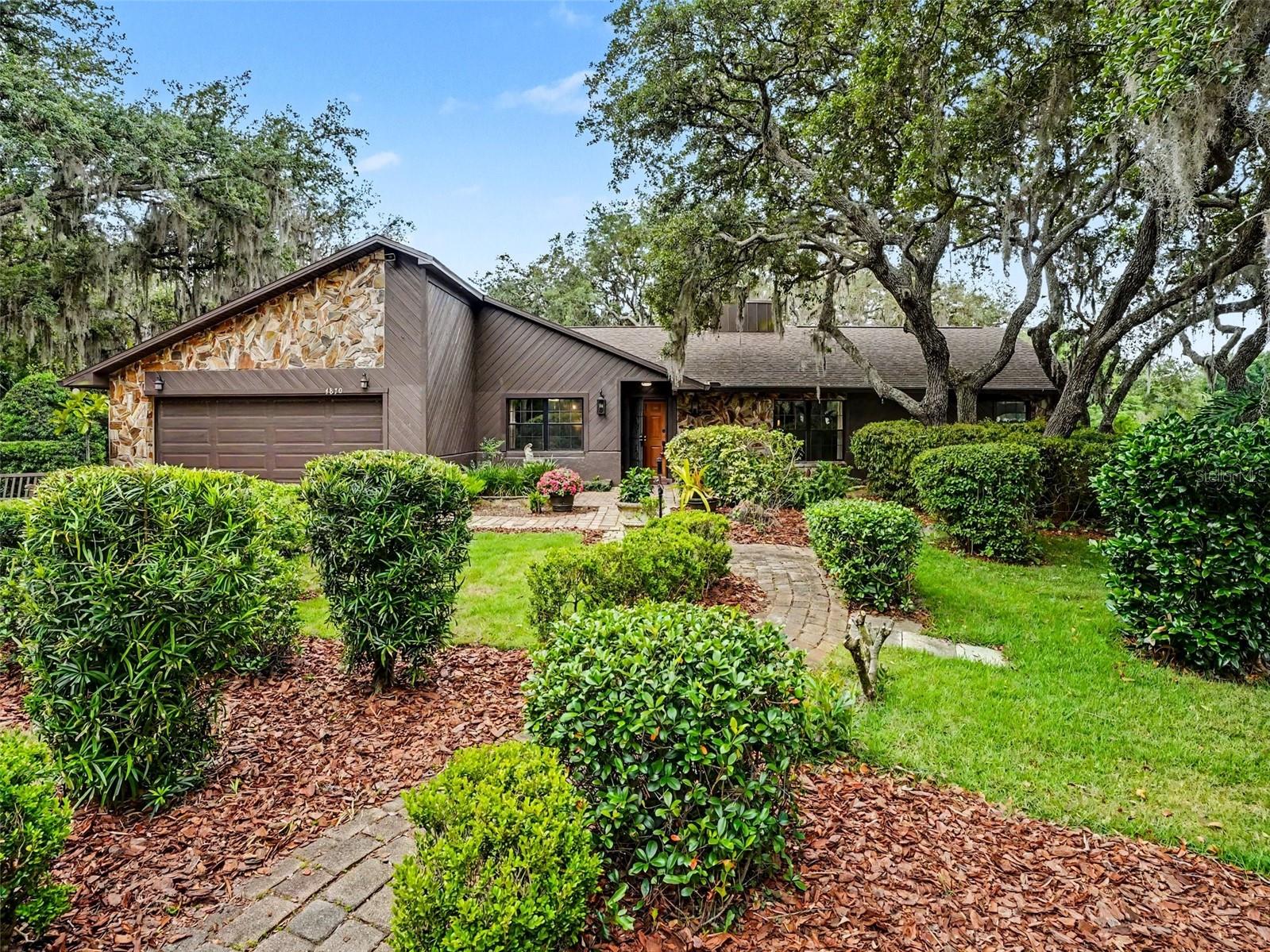 4870 Citrus Oak Ln Property Photo 2