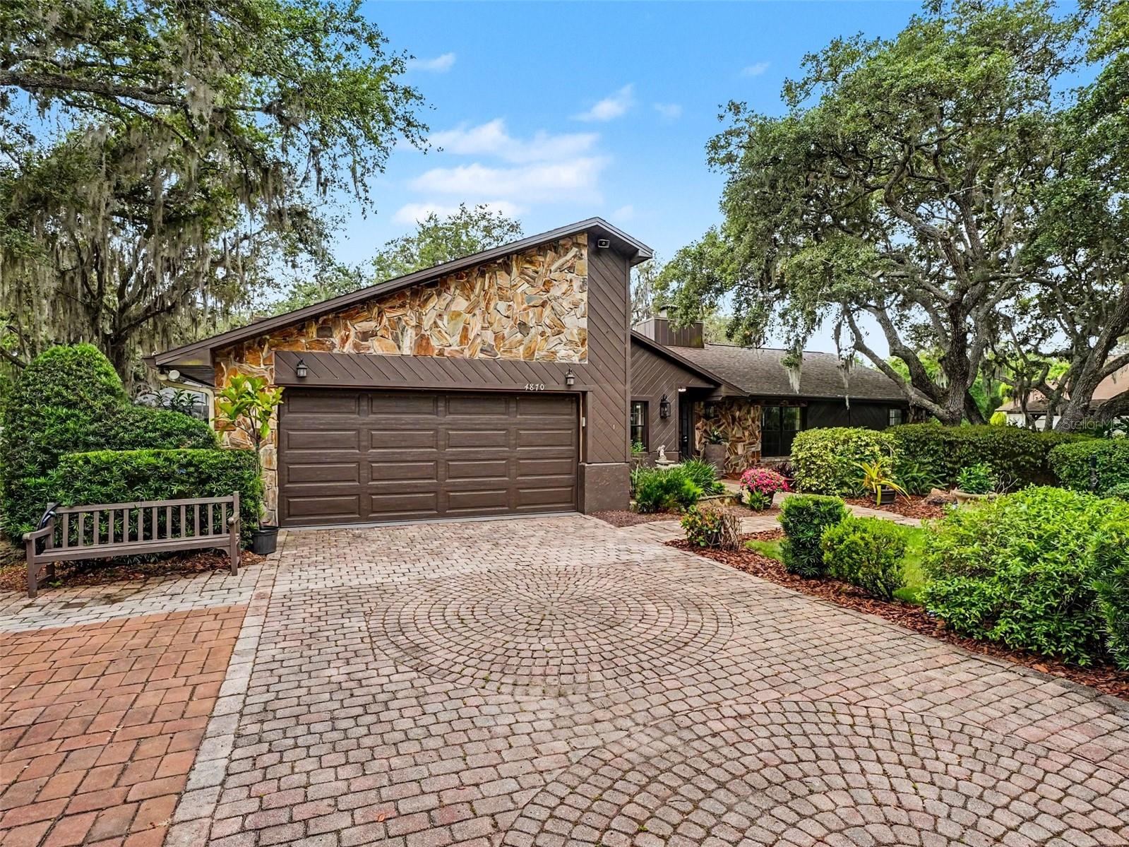 4870 Citrus Oak Ln Property Photo 3