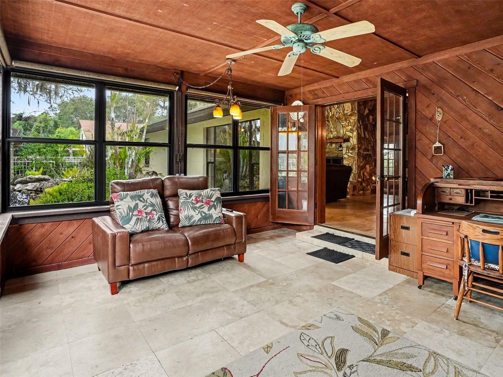 4870 Citrus Oak Ln Property Photo 10