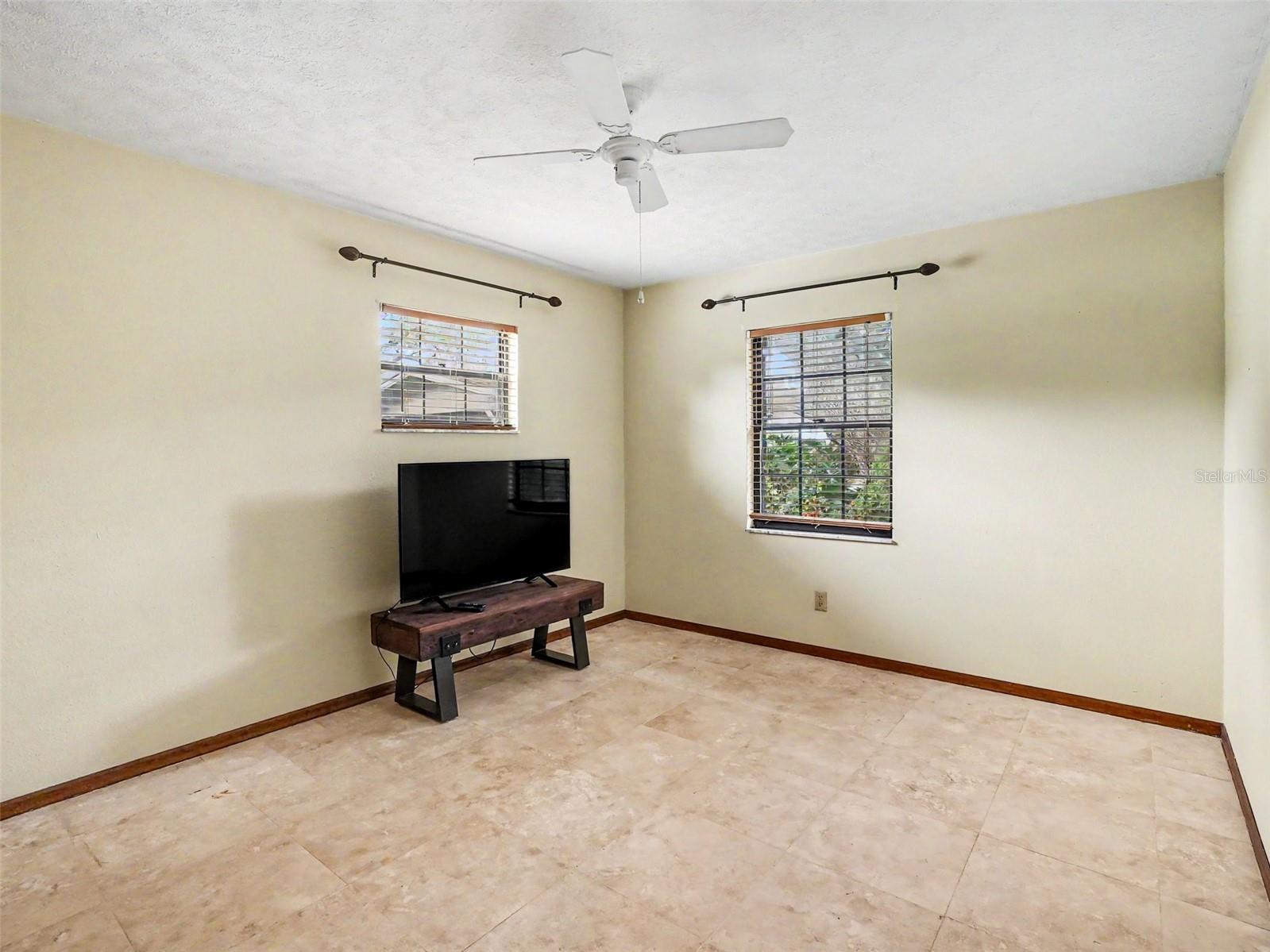 4870 Citrus Oak Ln Property Photo 25