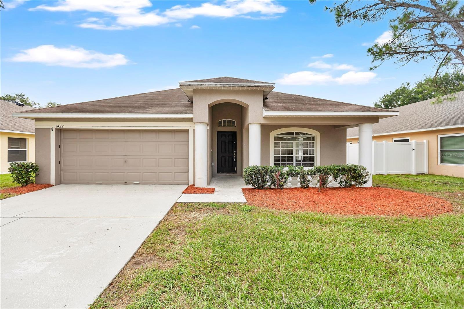 1422 LAKE SHORE RANCH DR Property Photo 1