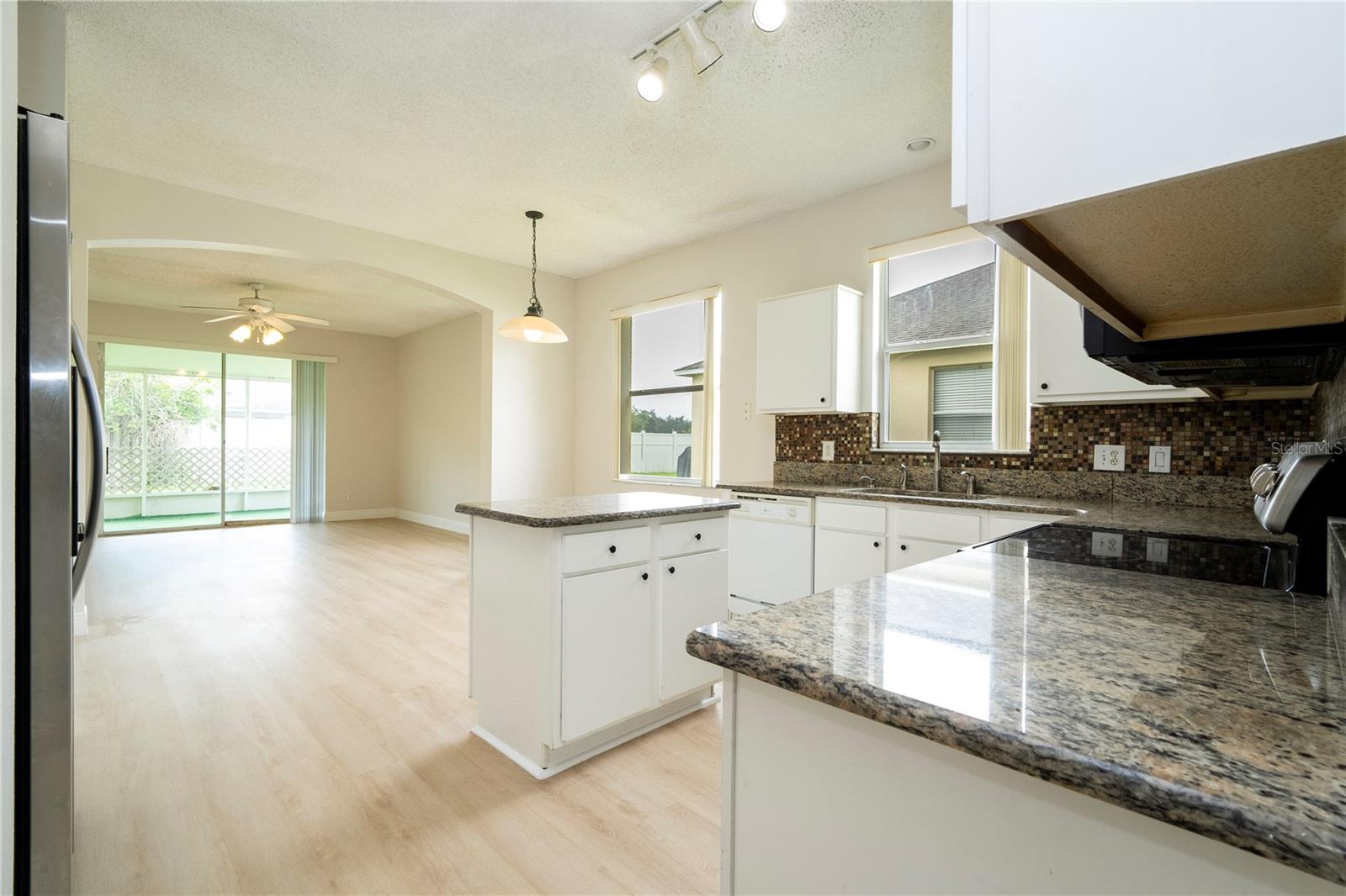 13827 Hawkeye Dr Property Photo 20