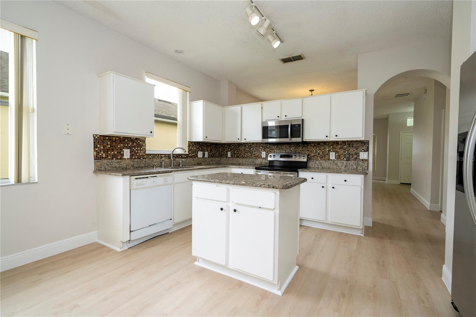13827 Hawkeye Dr Property Photo 22