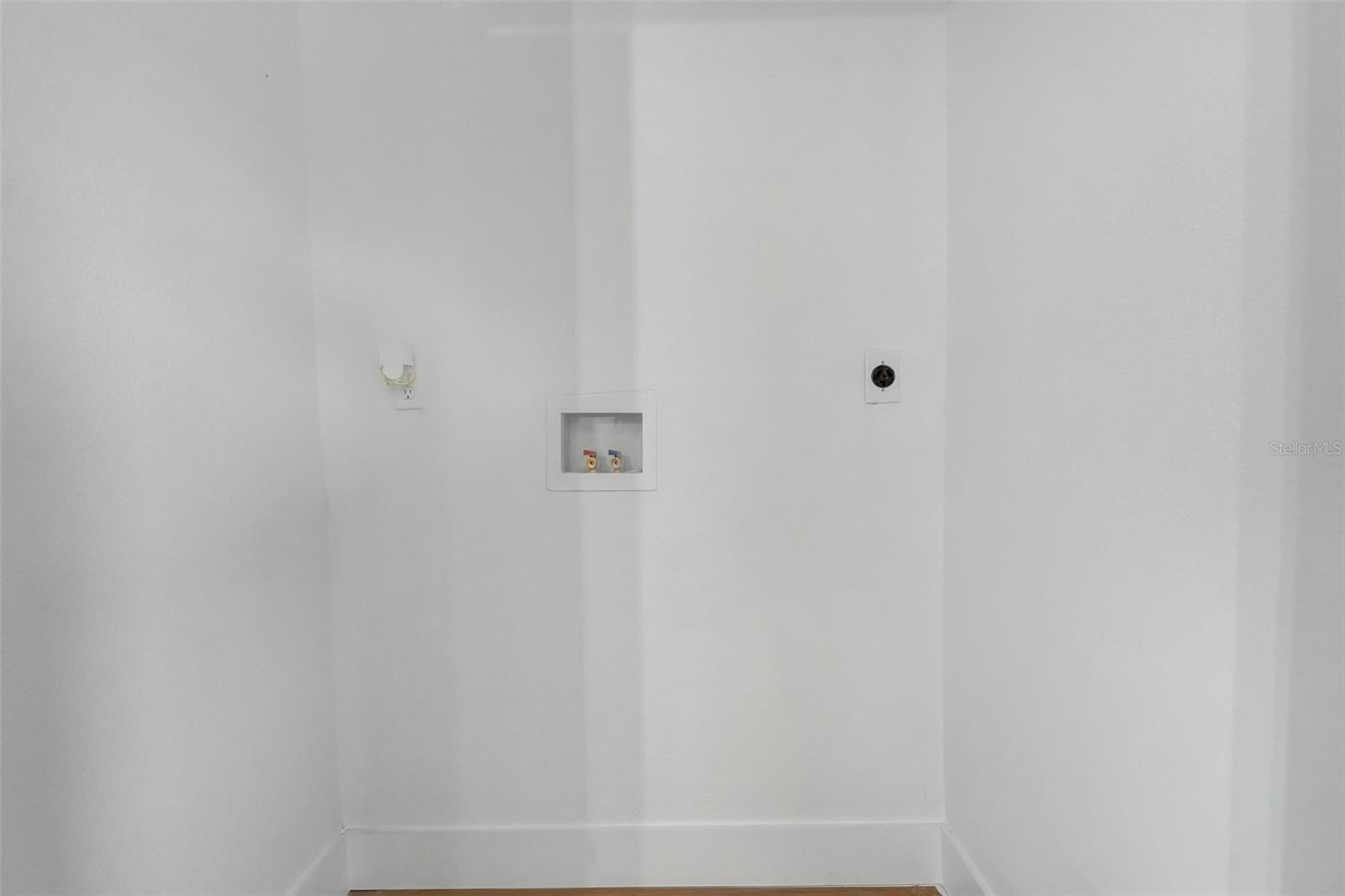 180 N Kentucky Ave Property Photo 38