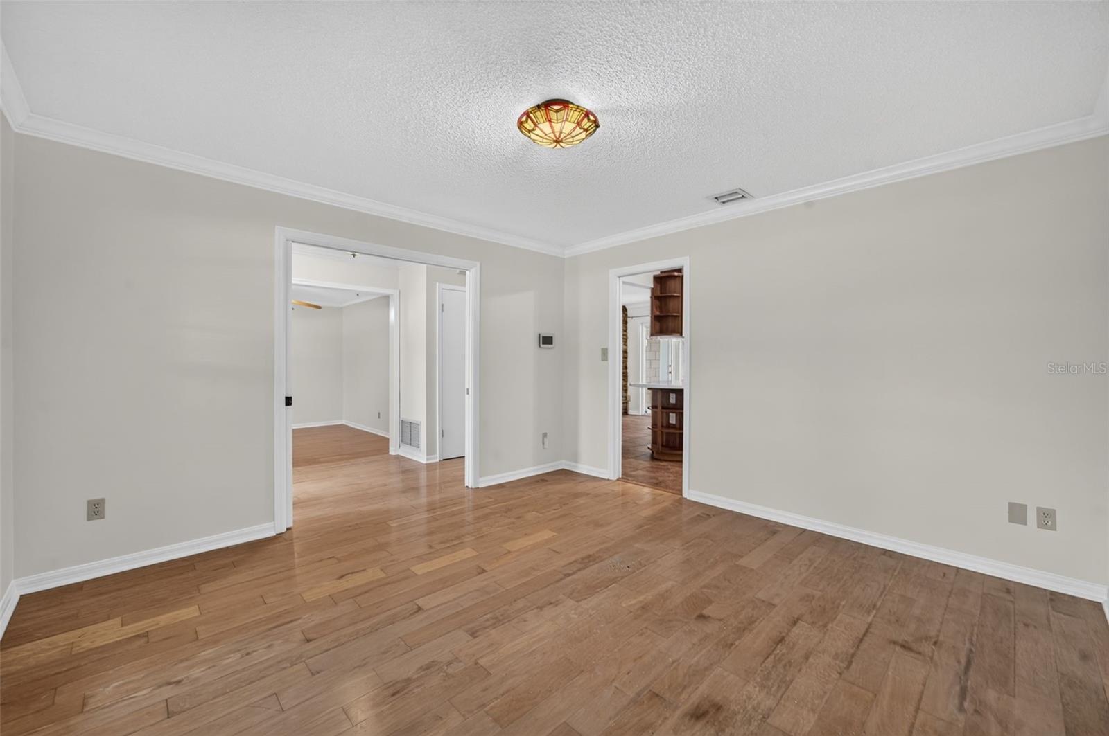 2051 Dyan Way Property Photo 9