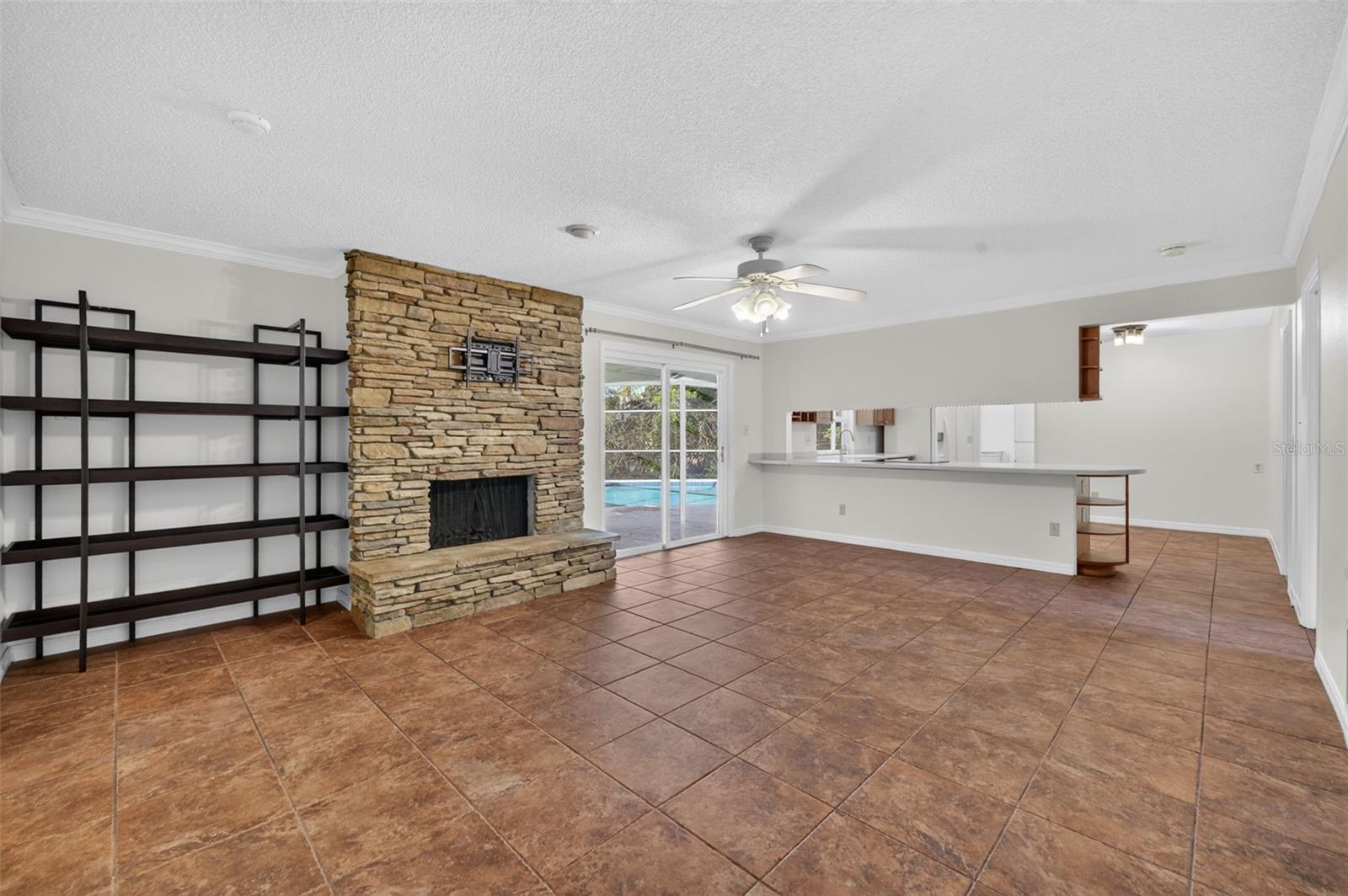 2051 Dyan Way Property Photo 11