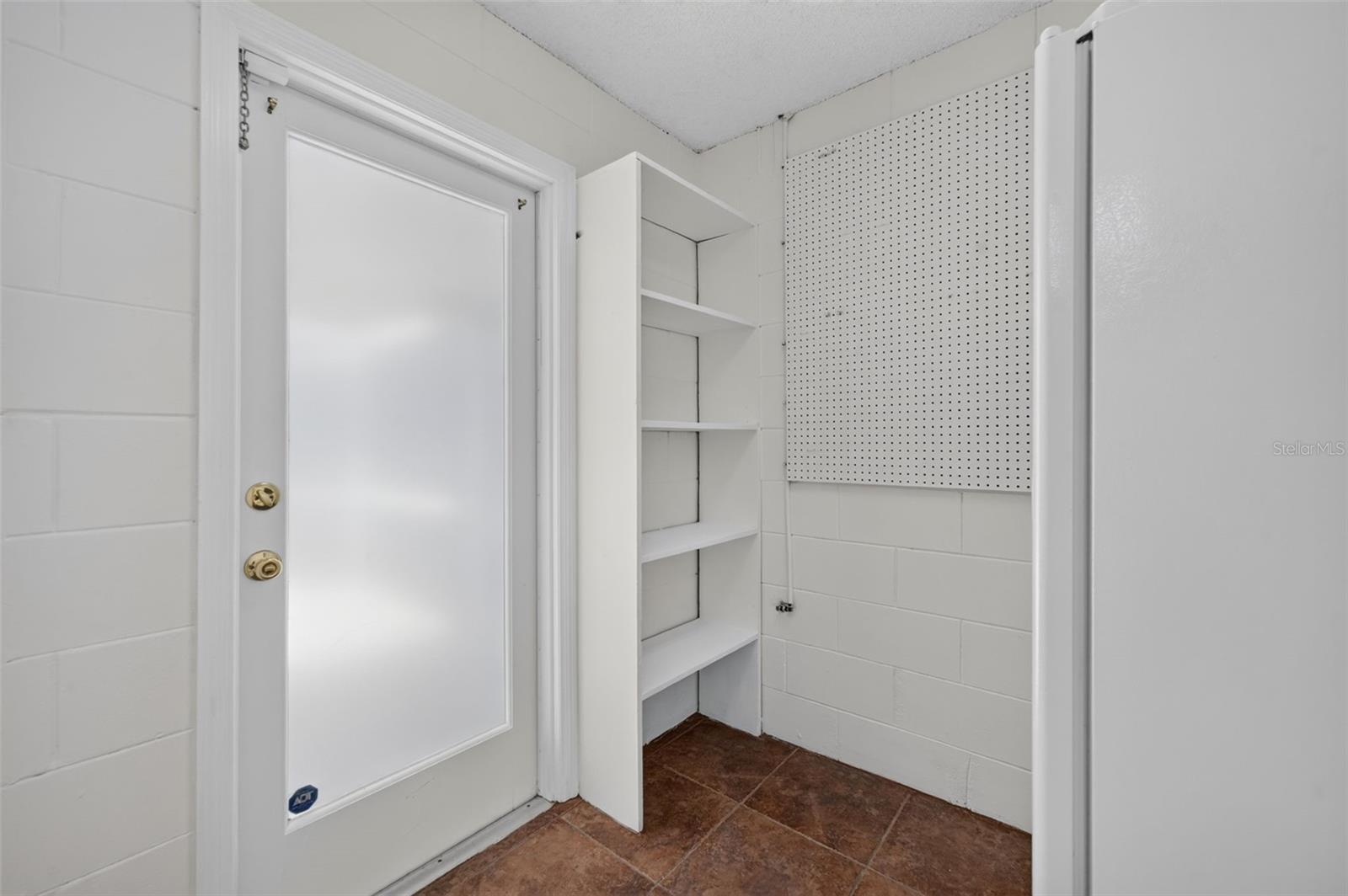 2051 Dyan Way Property Photo 27