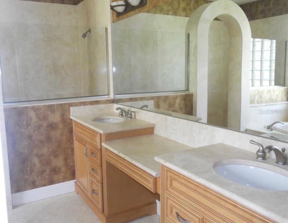 5150 Vistamere Ct Property Photo 13