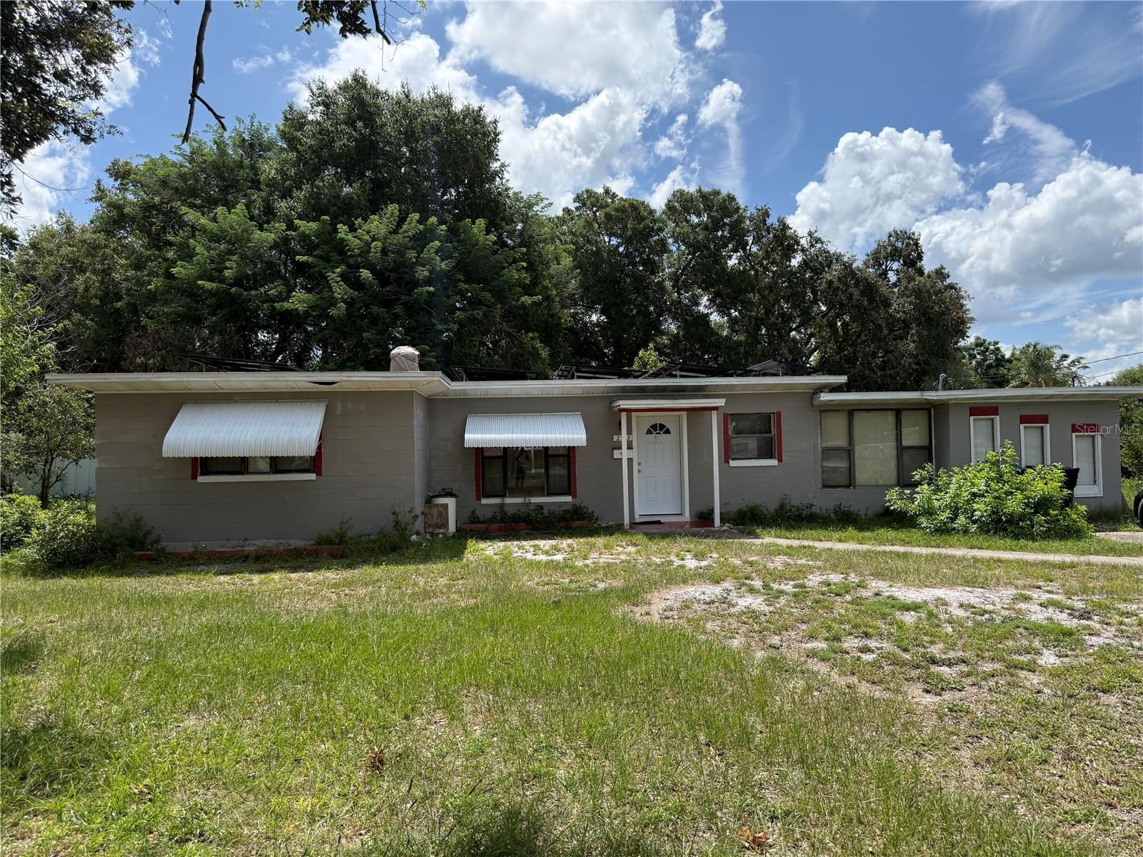 203 LANTANA DR Property Photo 1
