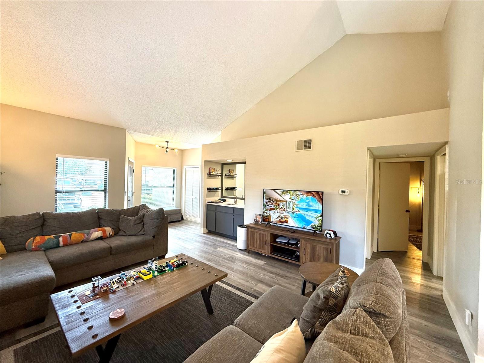 2816 Countrybrook Dr #l16 Property Photo 4
