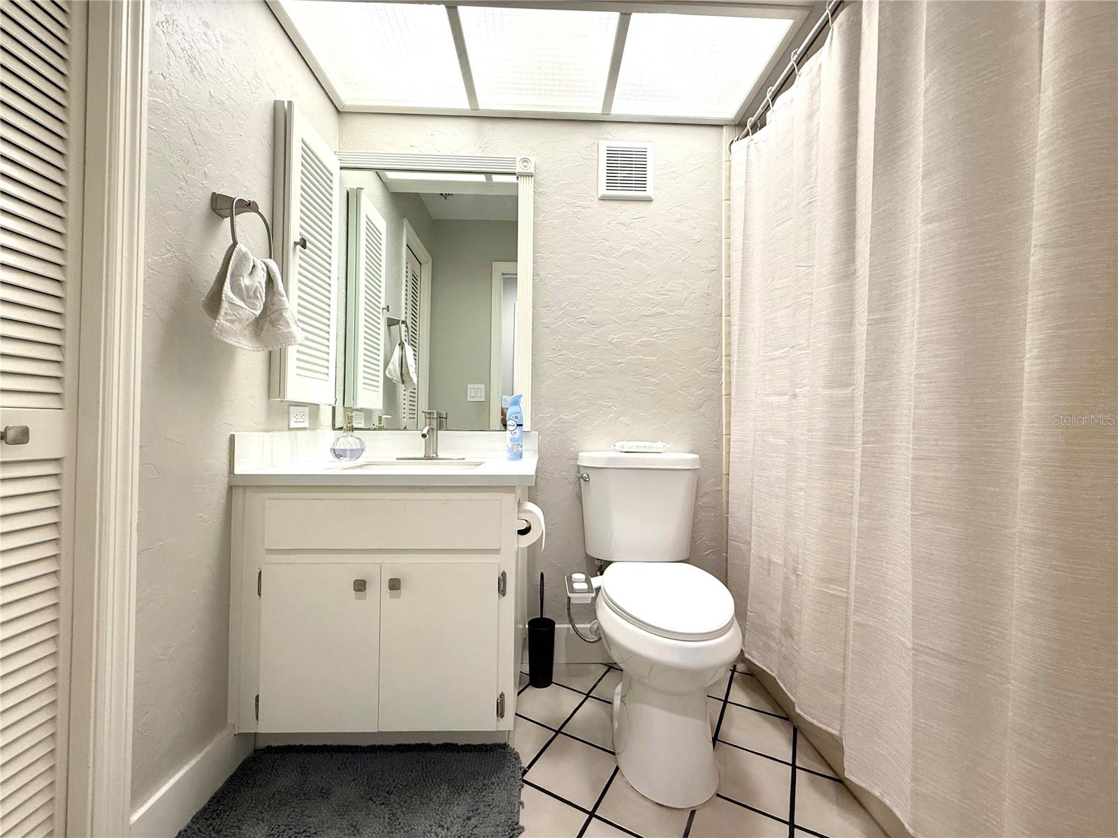 2816 Countrybrook Dr #l16 Property Photo 23