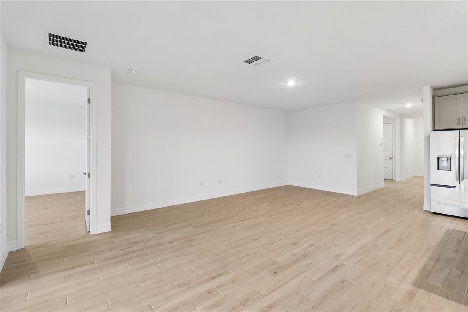 3949 Kennebunk Loop Property Photo 4