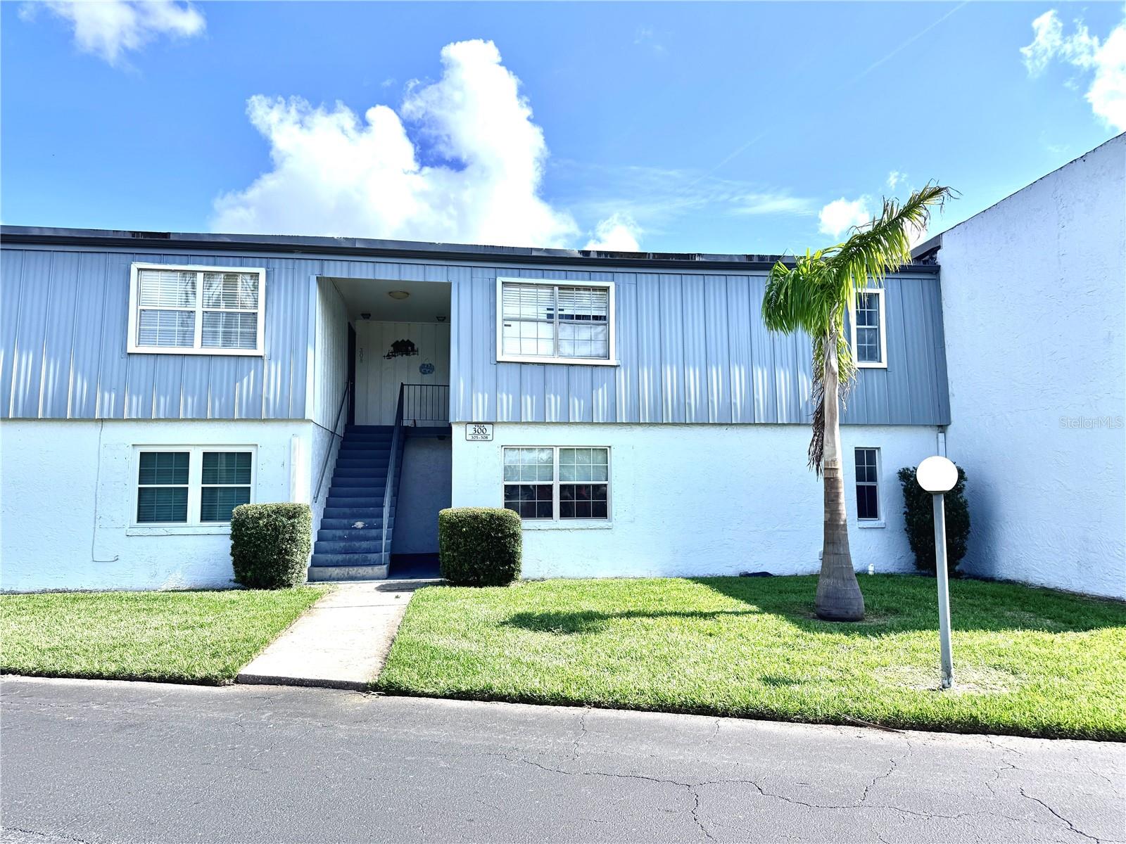 1000 S SEMORAN BLVD #305