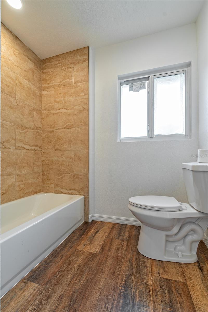 1015 Mack Ave Property Photo 8