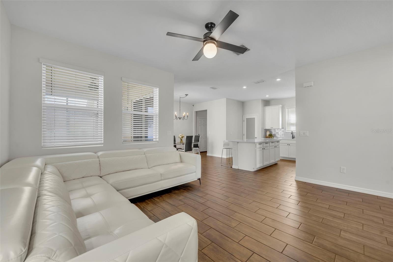 11844 Founders St Property Photo 4