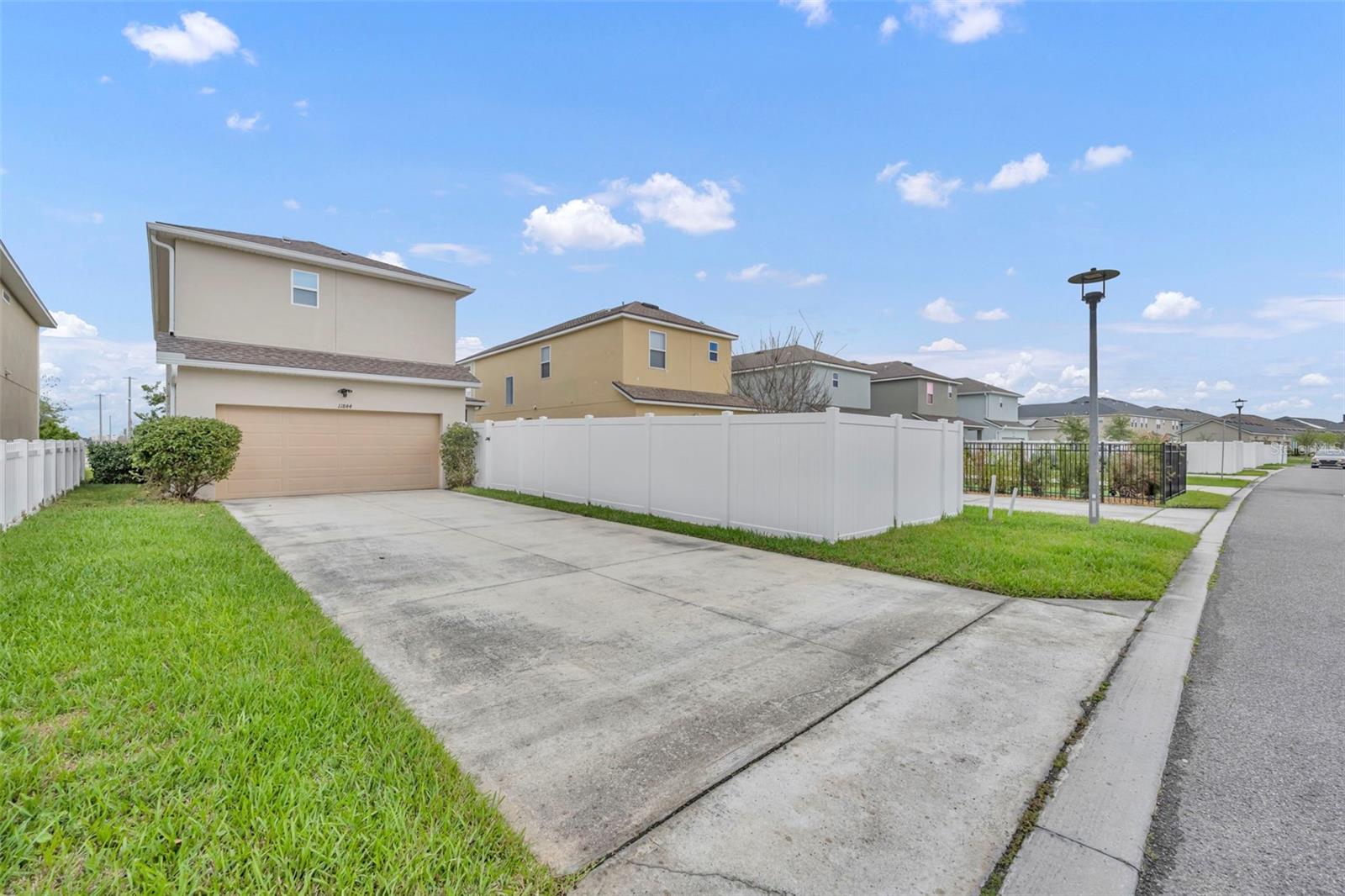 11844 Founders St Property Photo 27