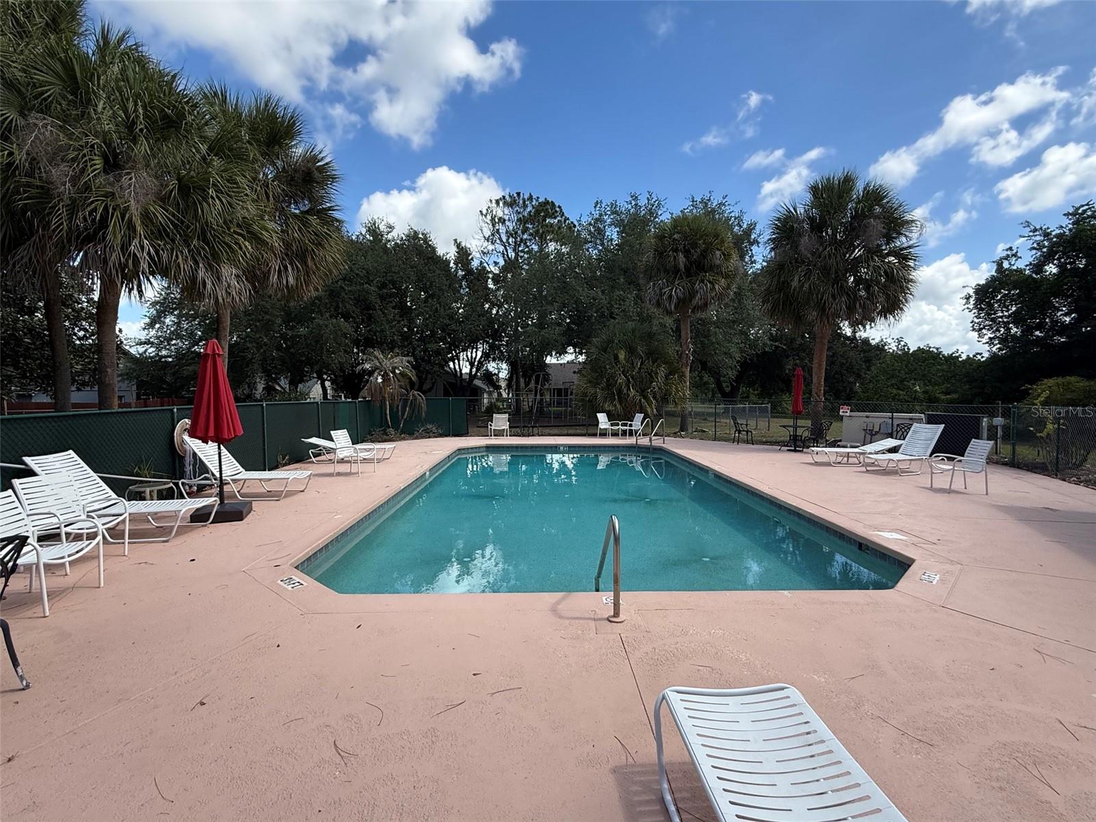 1221 Singleton Cir Property Photo 18