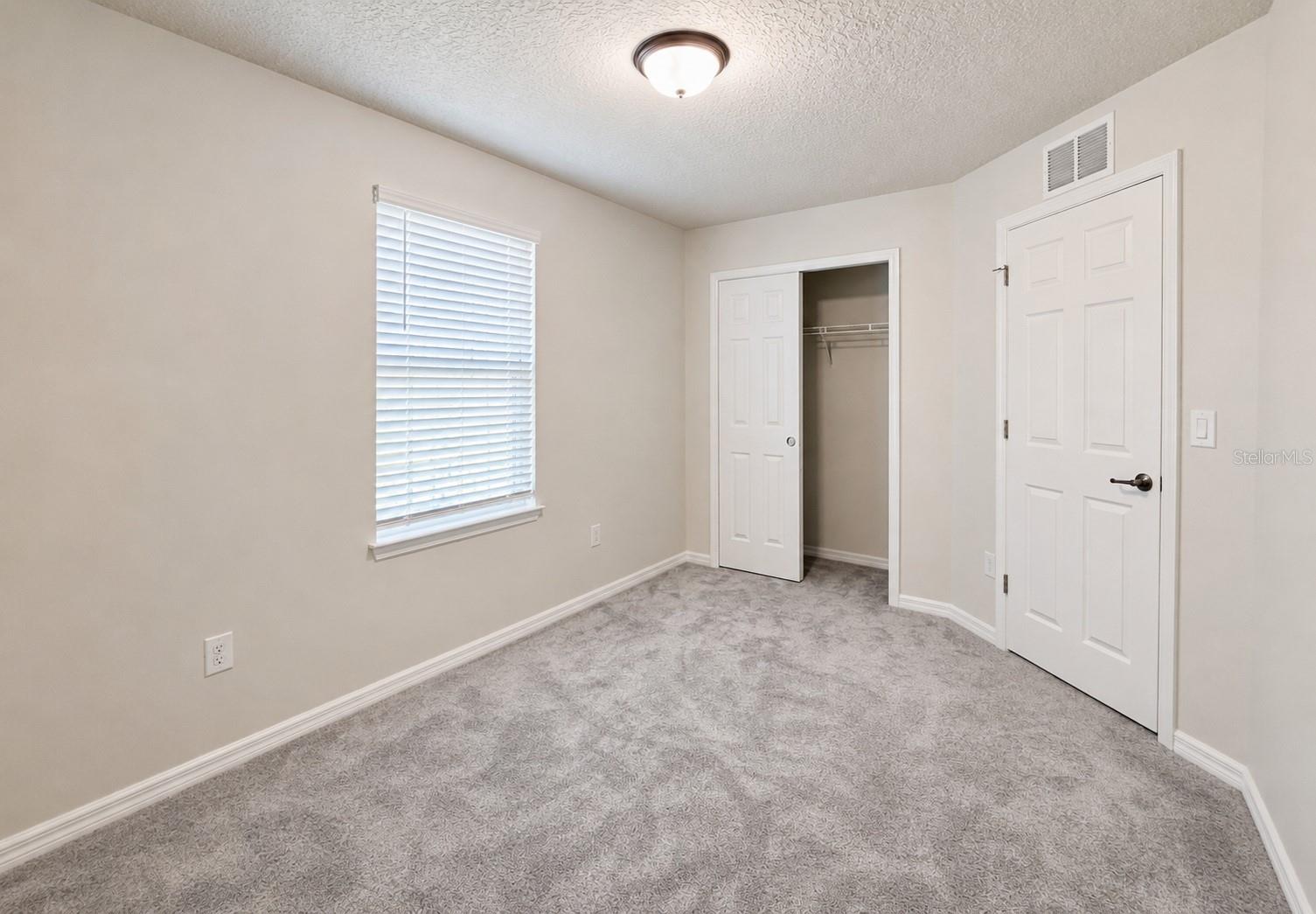 5012 Sylvester Loop Property Photo 14