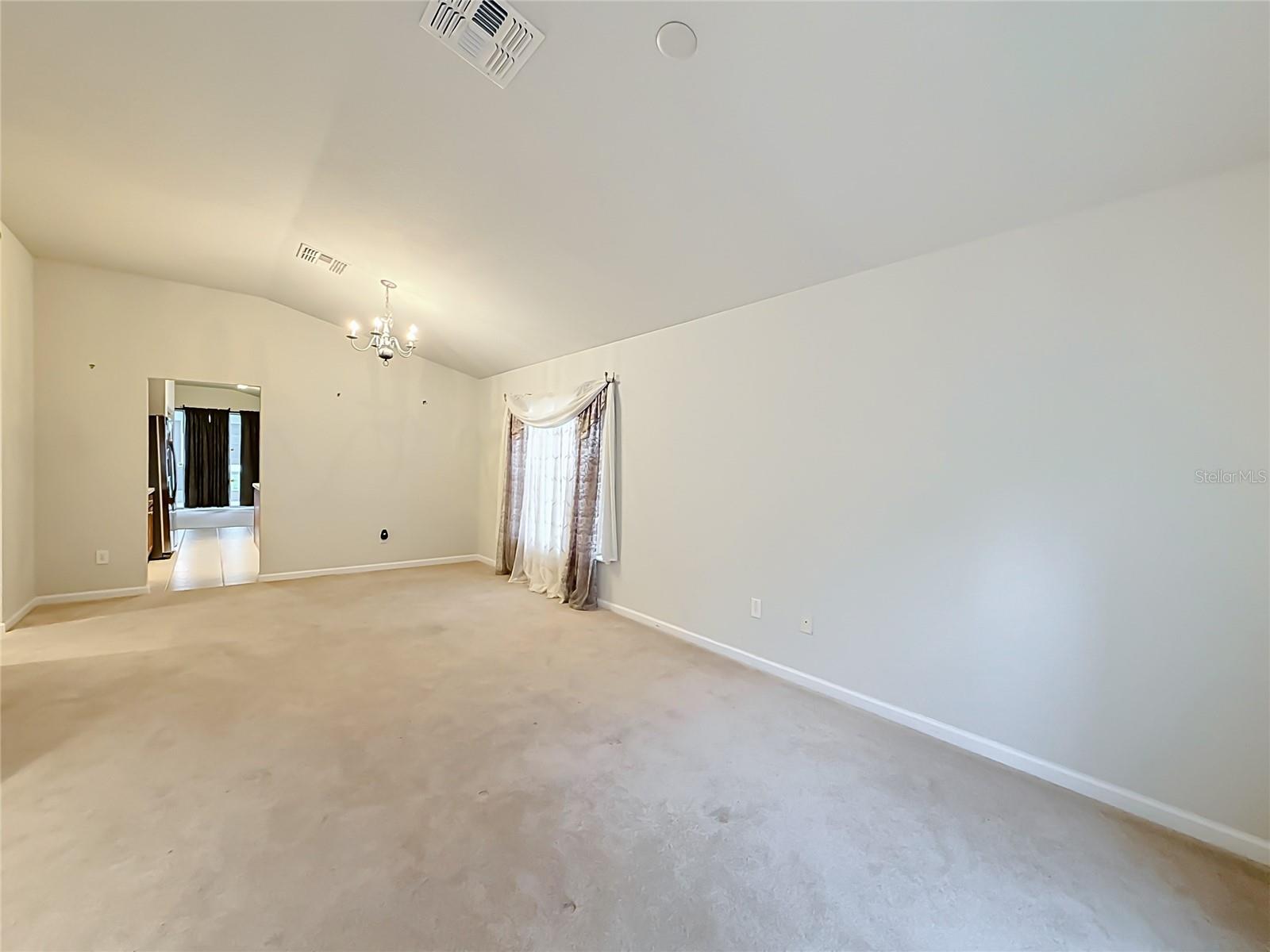 5669 Sw 40th St Property Photo 3