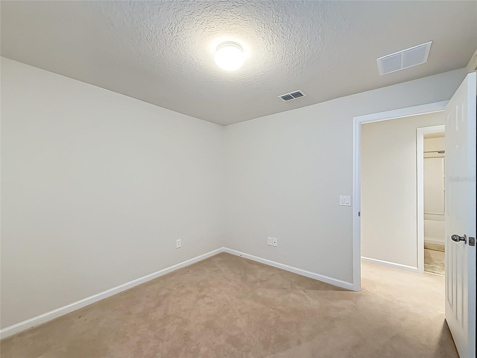 5669 Sw 40th St Property Photo 26