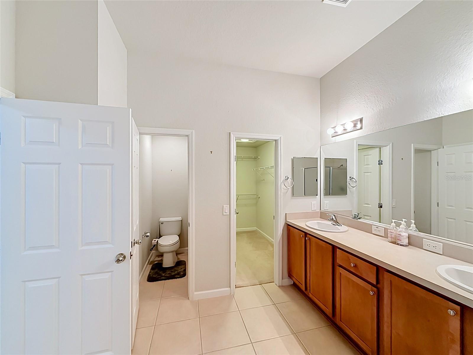 5669 Sw 40th St Property Photo 32