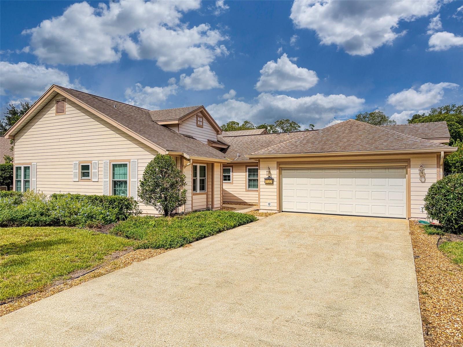 1122 STILLWATER DR