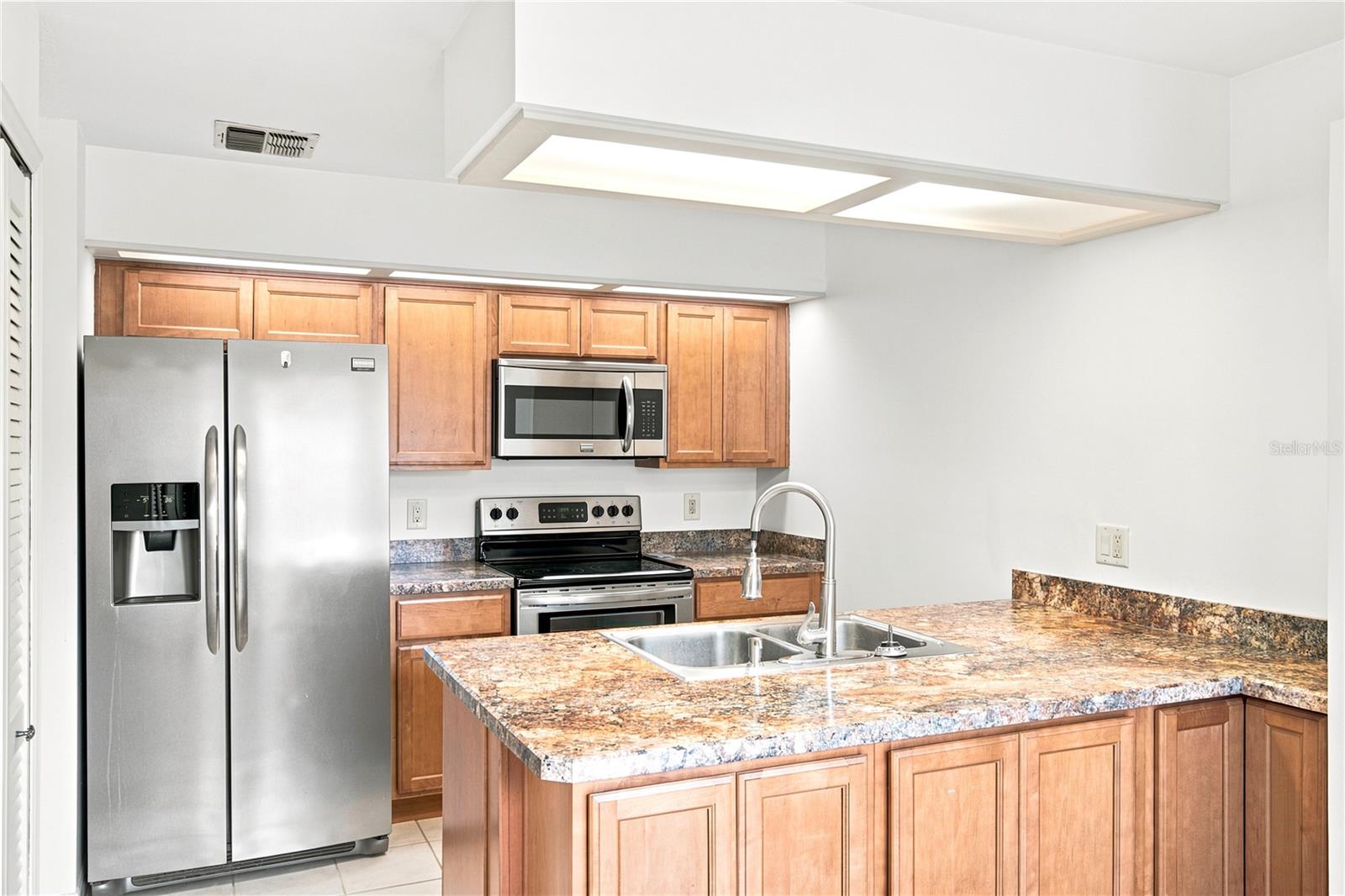 2475 Tahoe Cir Property Photo 9