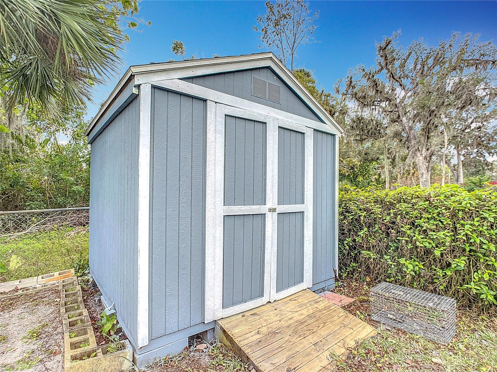 608 Powers Ave Property Photo 4