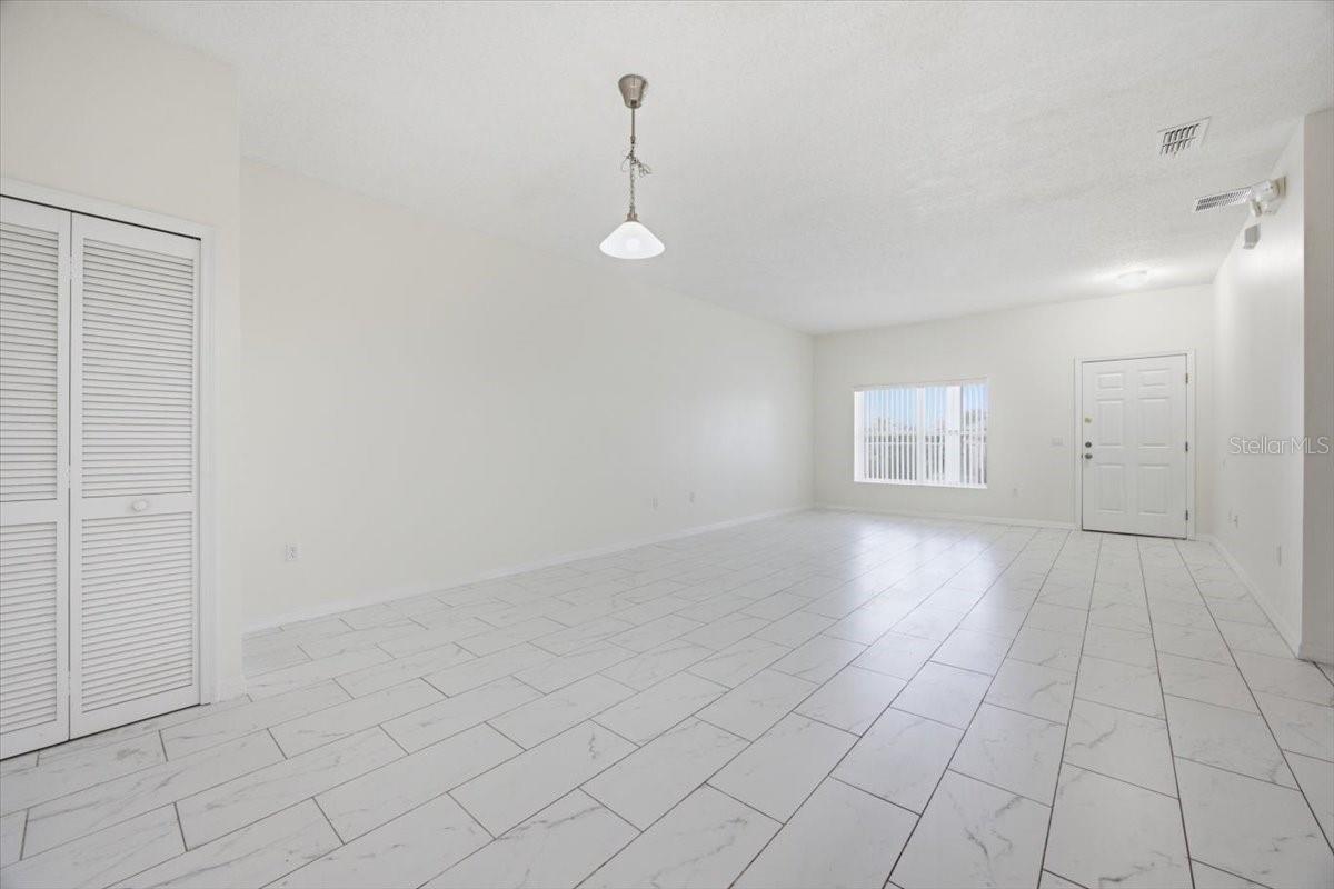 3157 Sun Lake Ct #b Property Photo 8