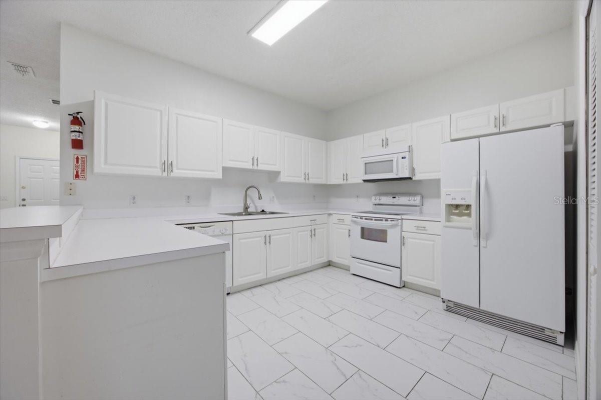 3157 Sun Lake Ct #b Property Photo 13