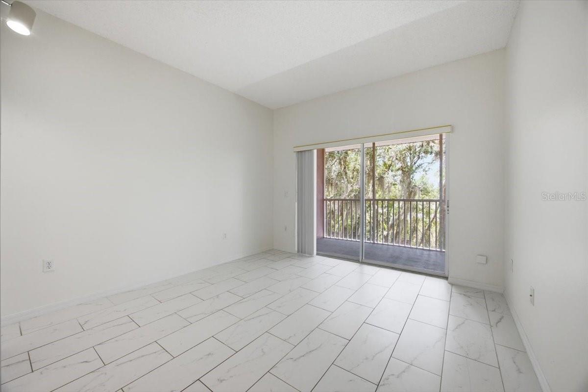 3157 Sun Lake Ct #b Property Photo 15