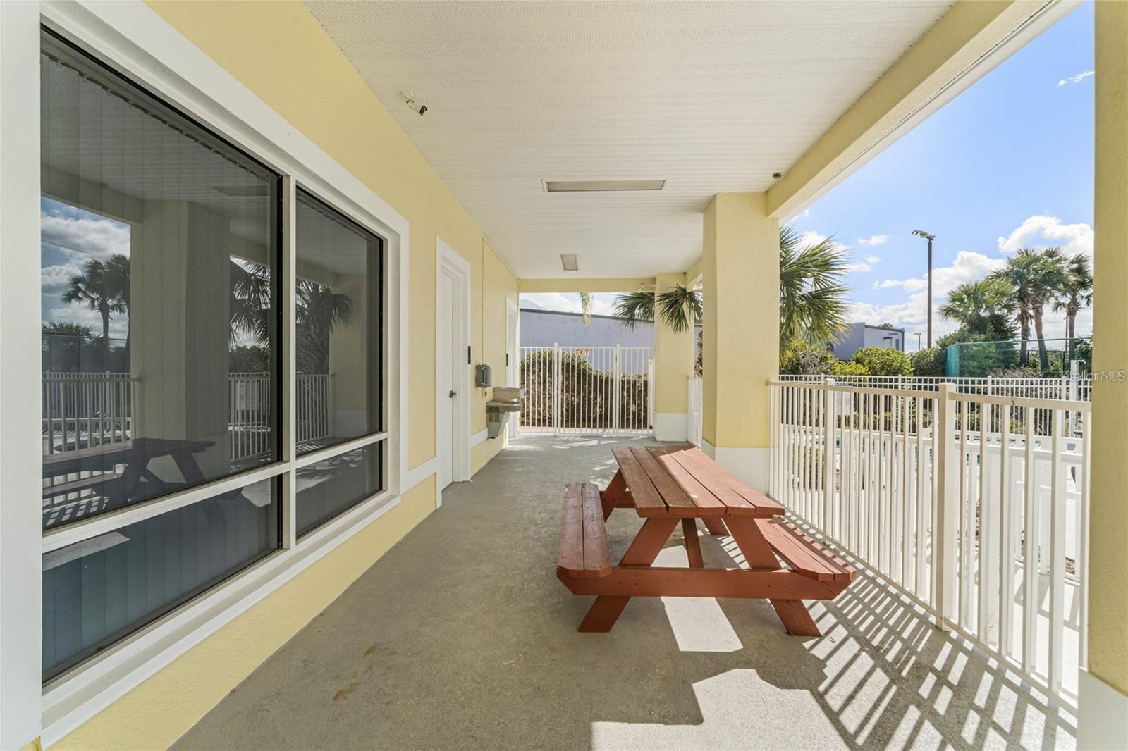 3157 Sun Lake Ct #b Property Photo 35