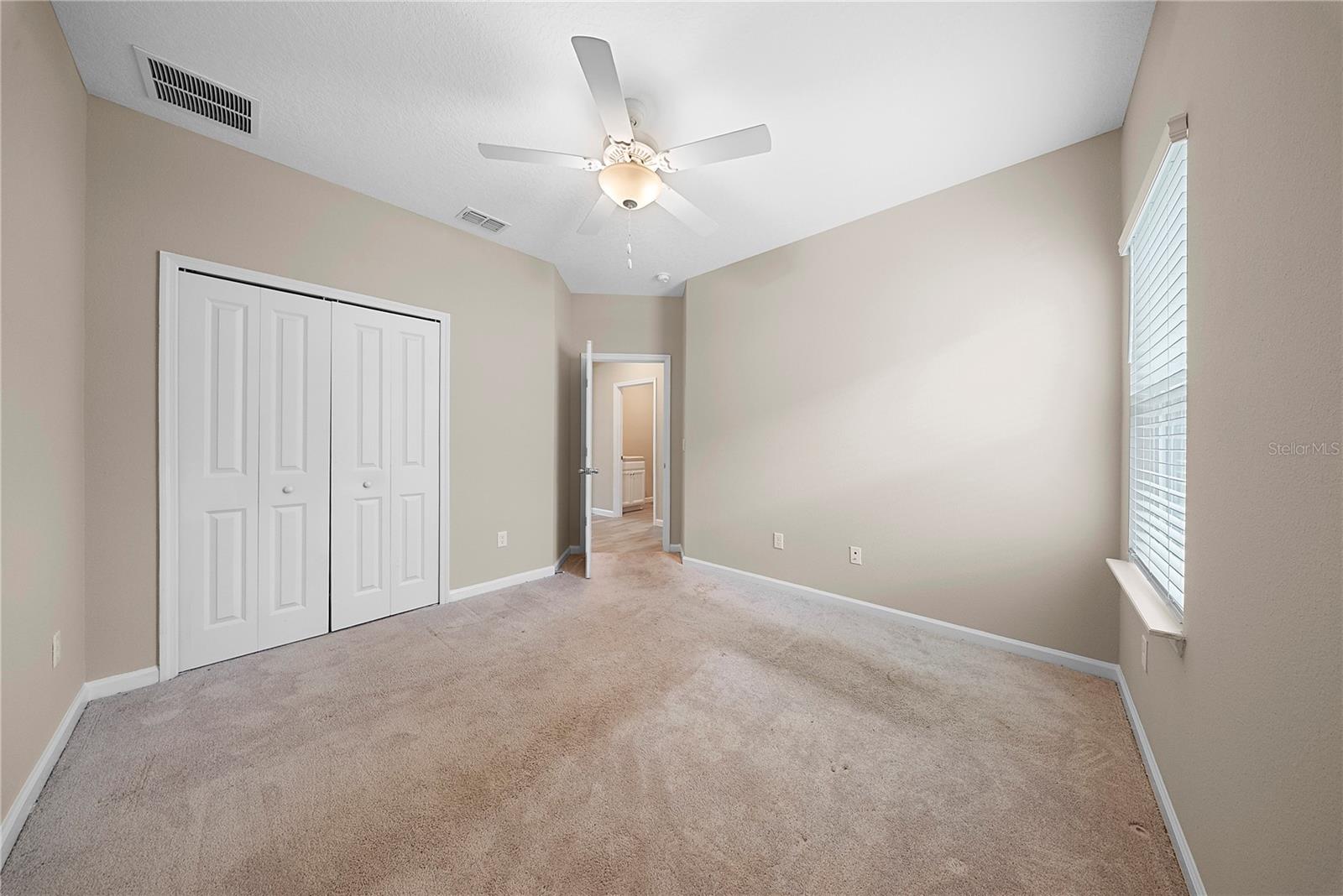 136 Montserrat Dr Property Photo 10