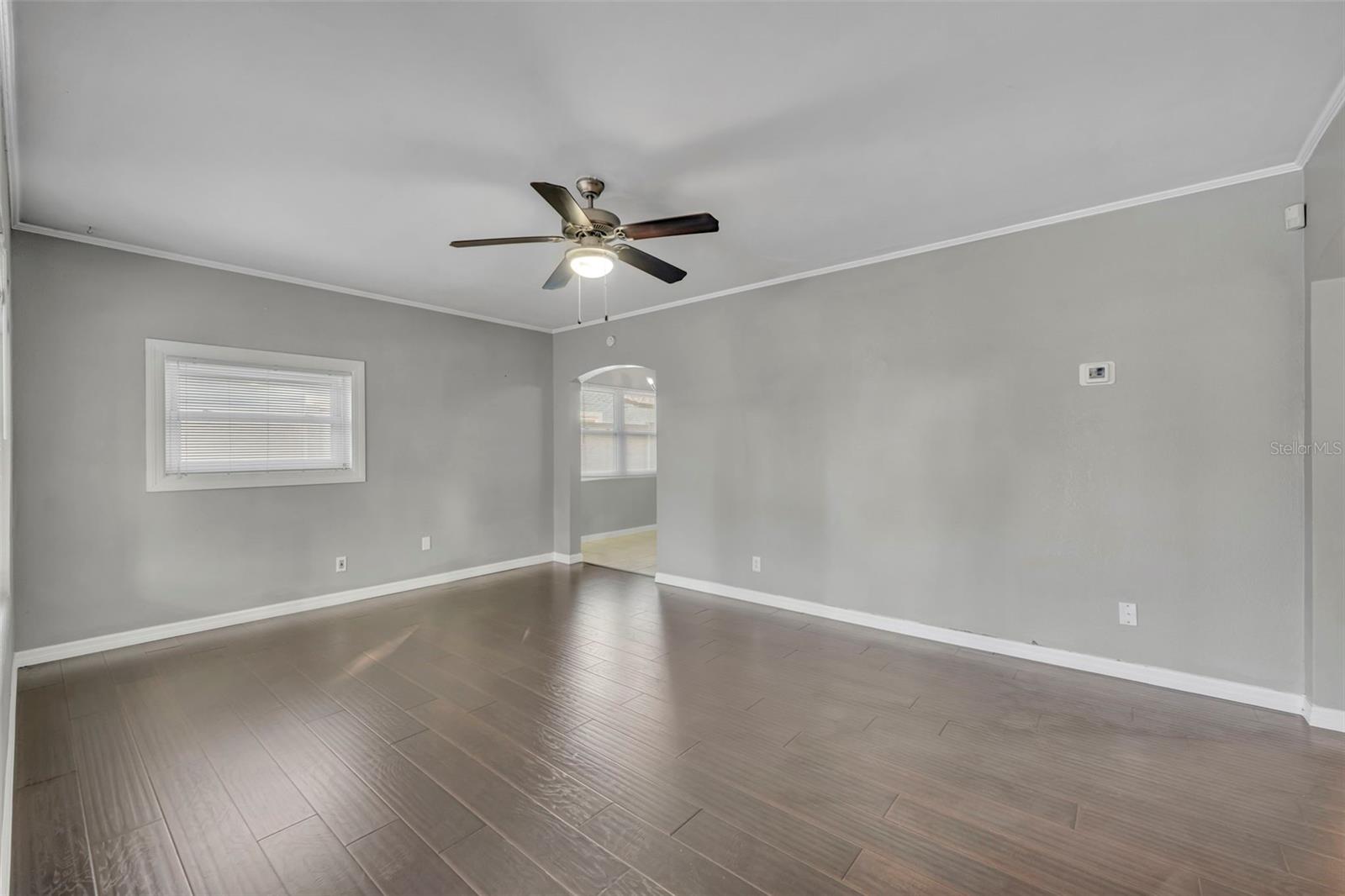 1811 Park Lake St Property Photo 5