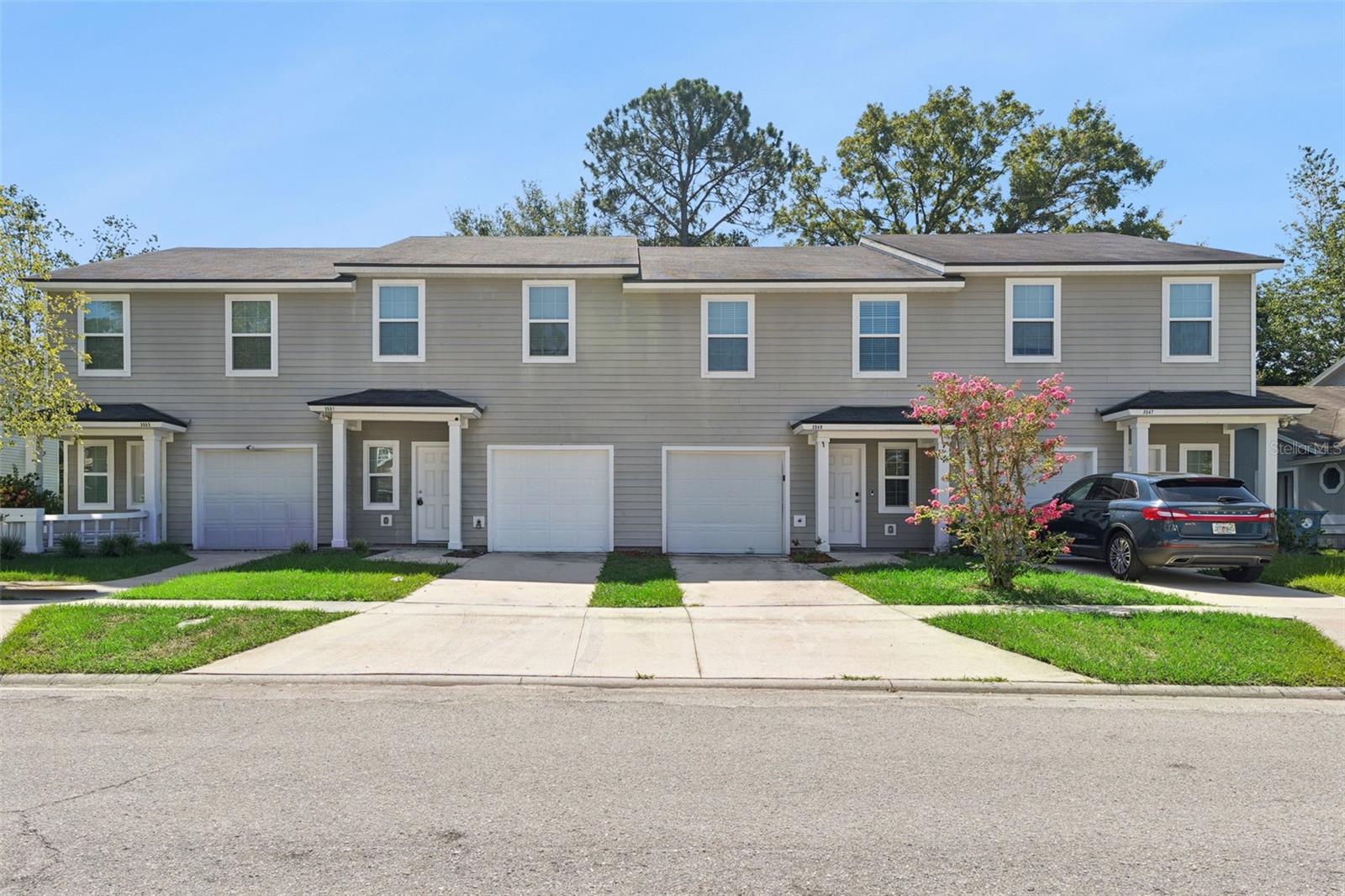 3551 Rain Forest Dr W Property Photo 2