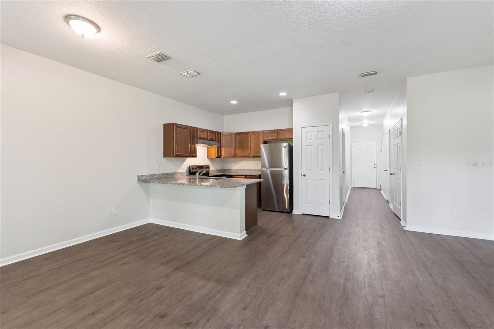 3551 Rain Forest Dr W Property Photo 7