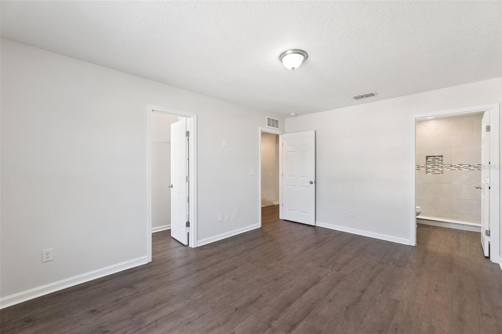 3551 Rain Forest Dr W Property Photo 16