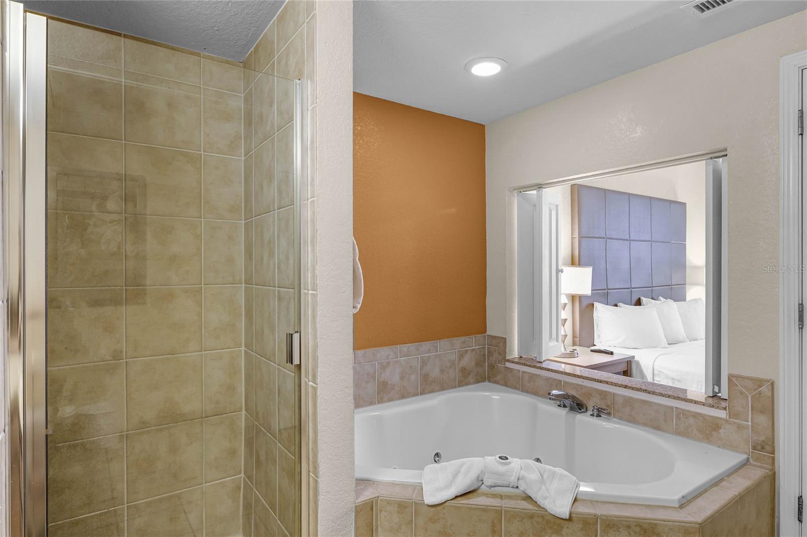 12544 Floridays Resort Dr #106b Property Photo 17