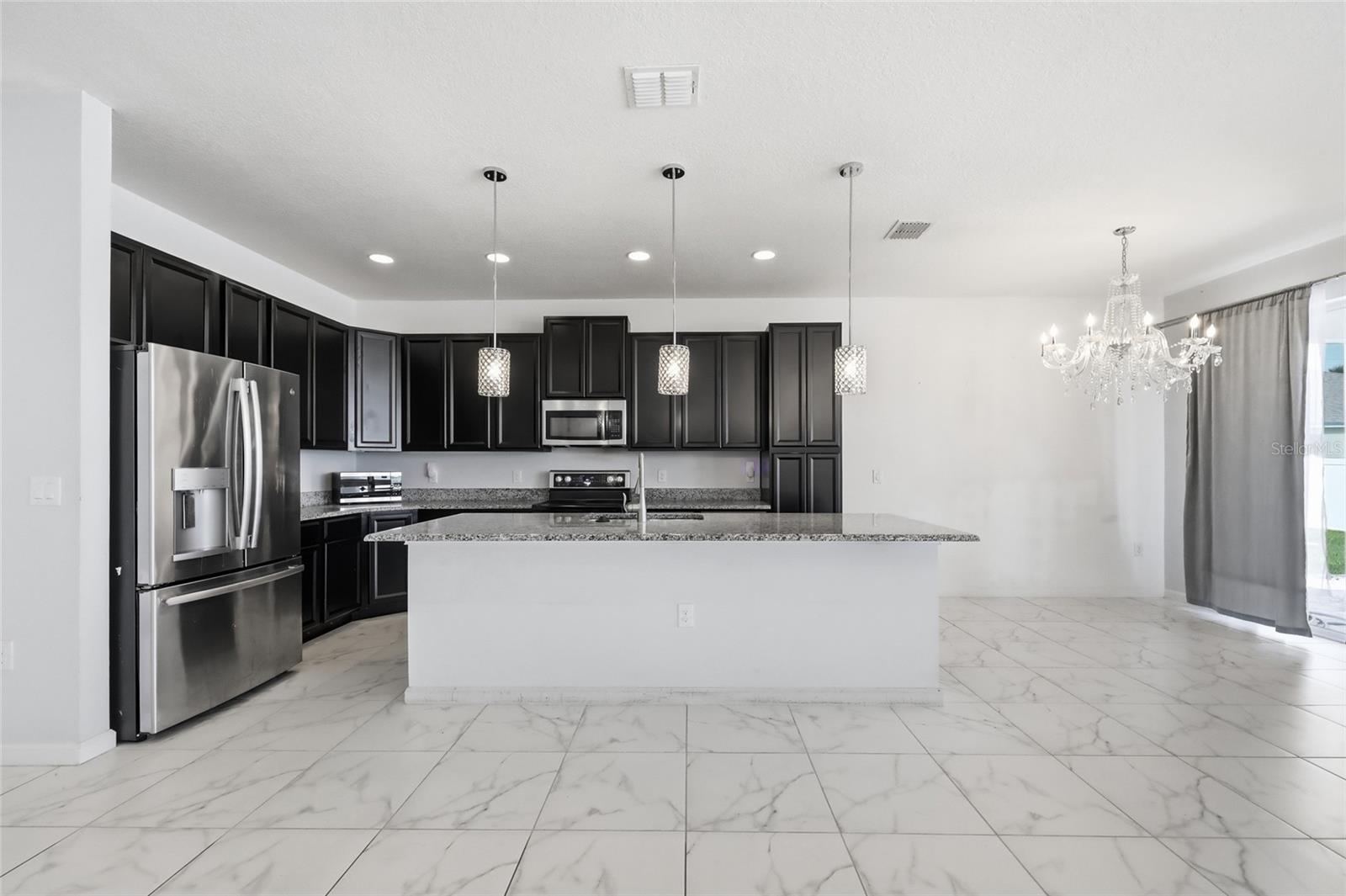 2252 Rush Bay Way Property Photo 8