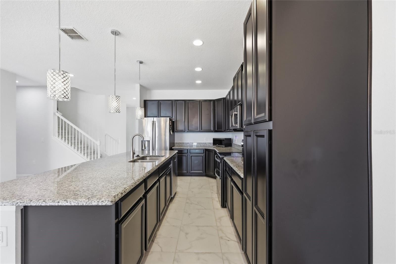 2252 Rush Bay Way Property Photo 10