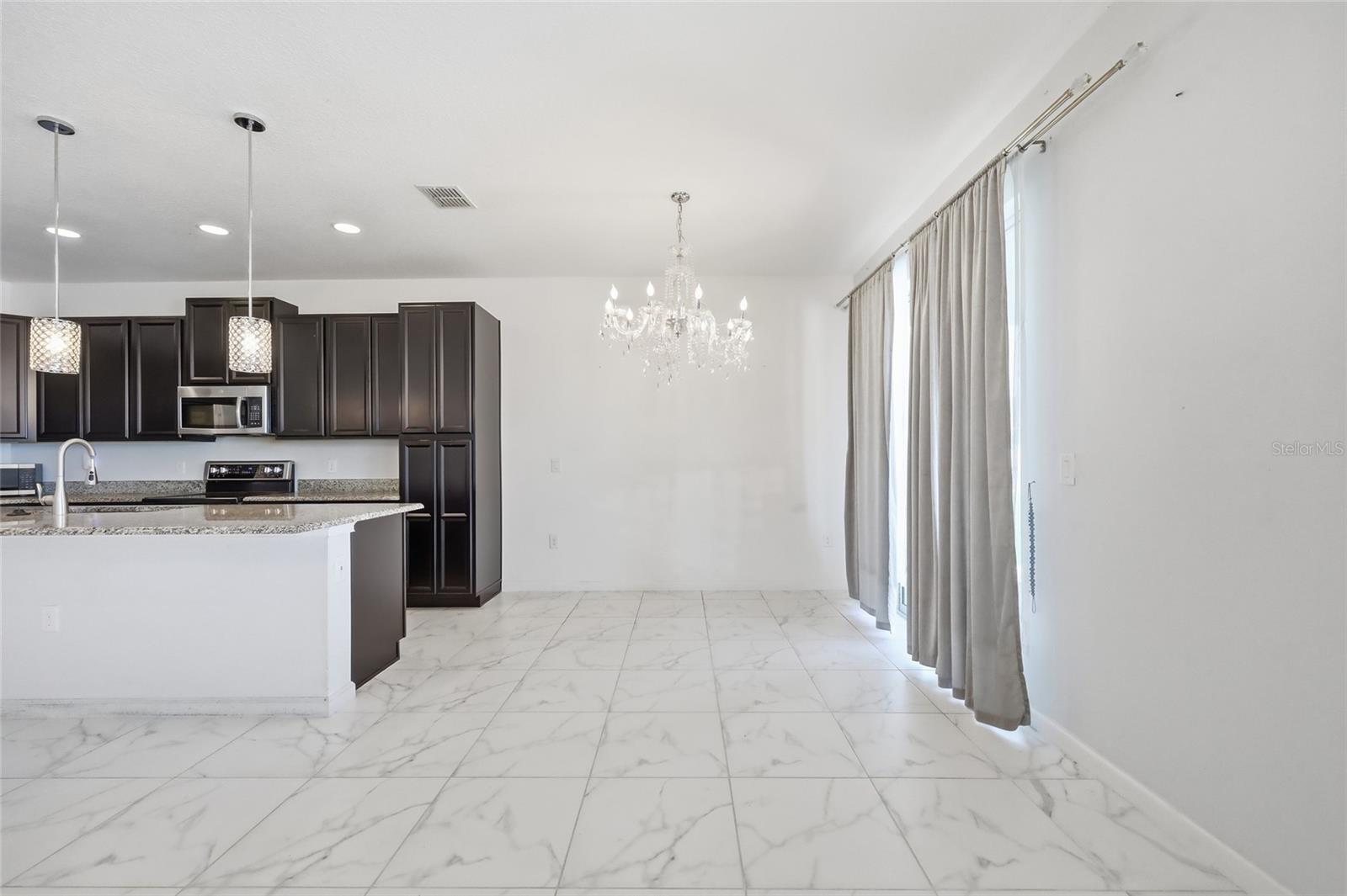 2252 Rush Bay Way Property Photo 12
