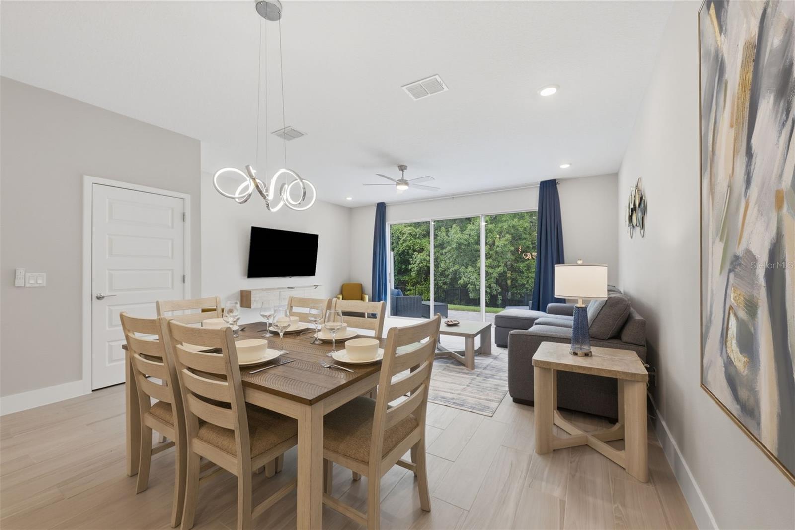 1216 Royal View Ter Property Photo 6