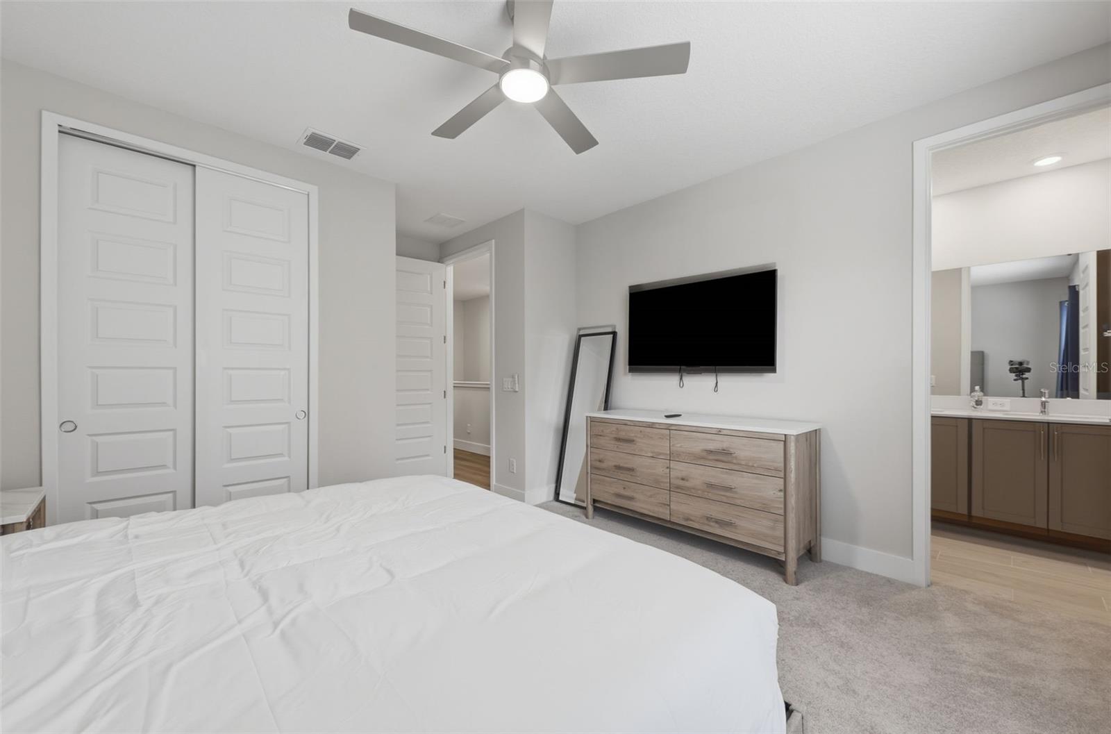 1216 Royal View Ter Property Photo 18