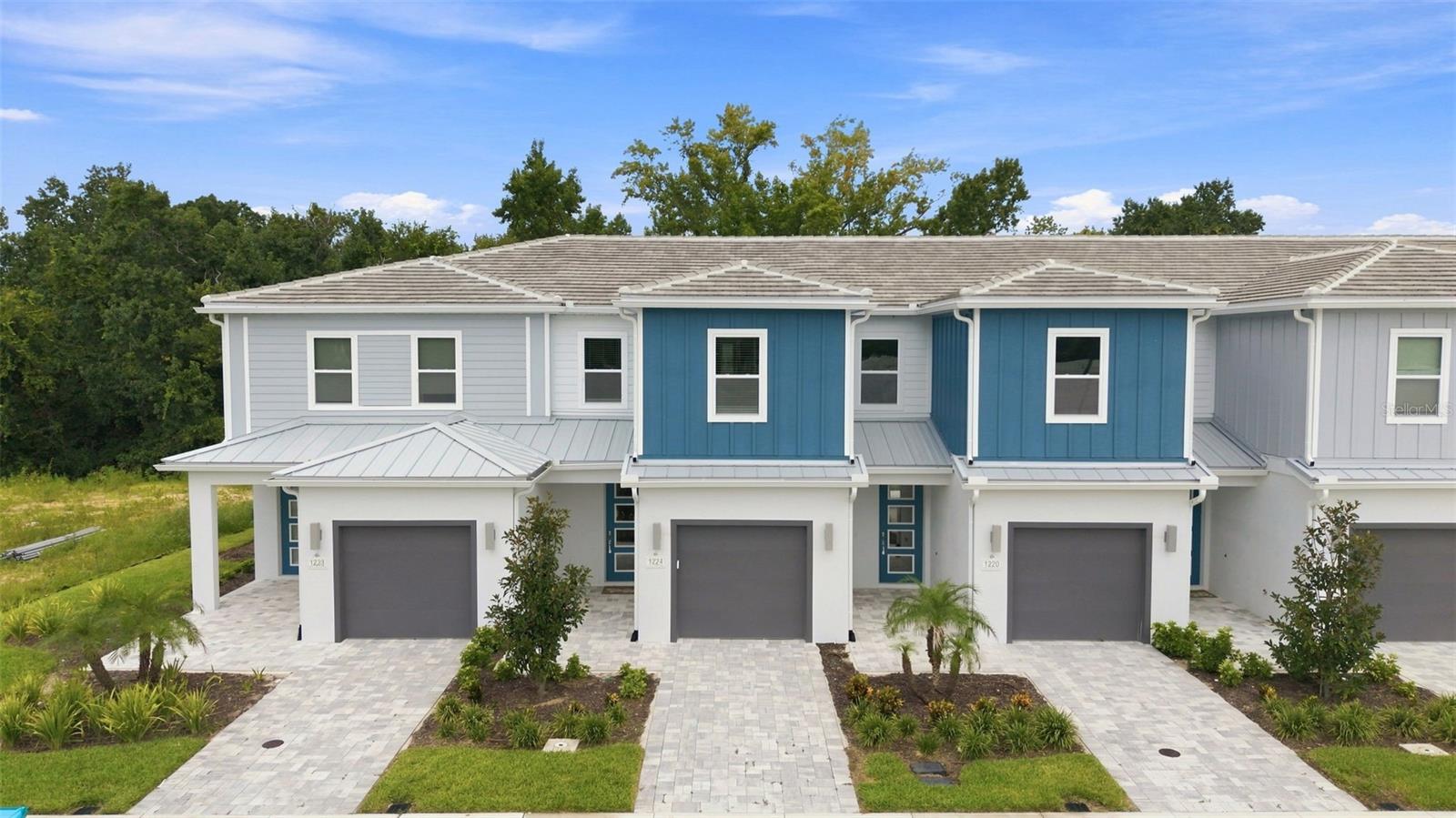 1224 Royal View Ter Property Photo 1