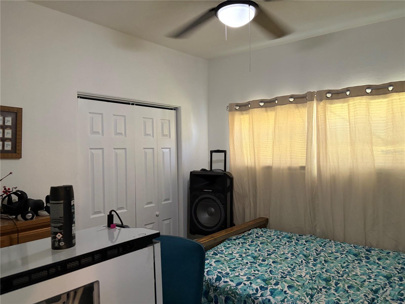 908 S Solandra Dr Property Photo 10