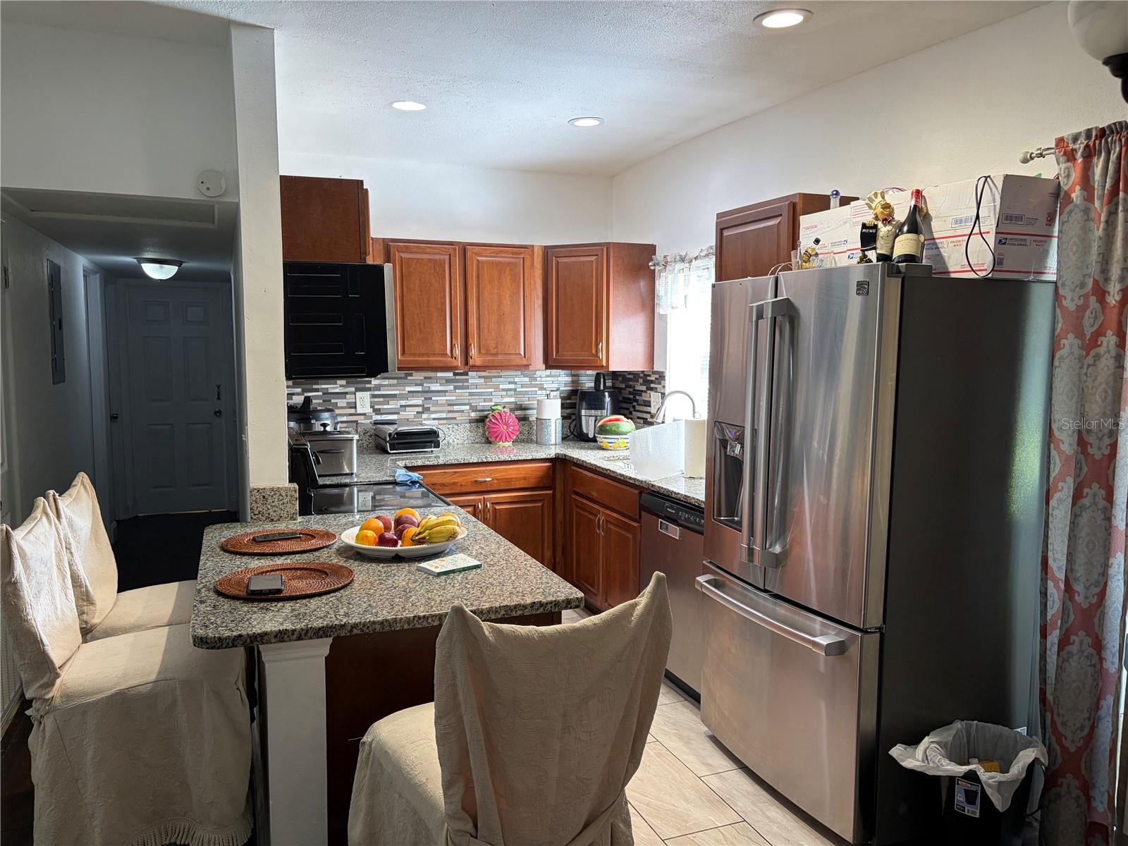 908 S Solandra Dr Property Photo 13