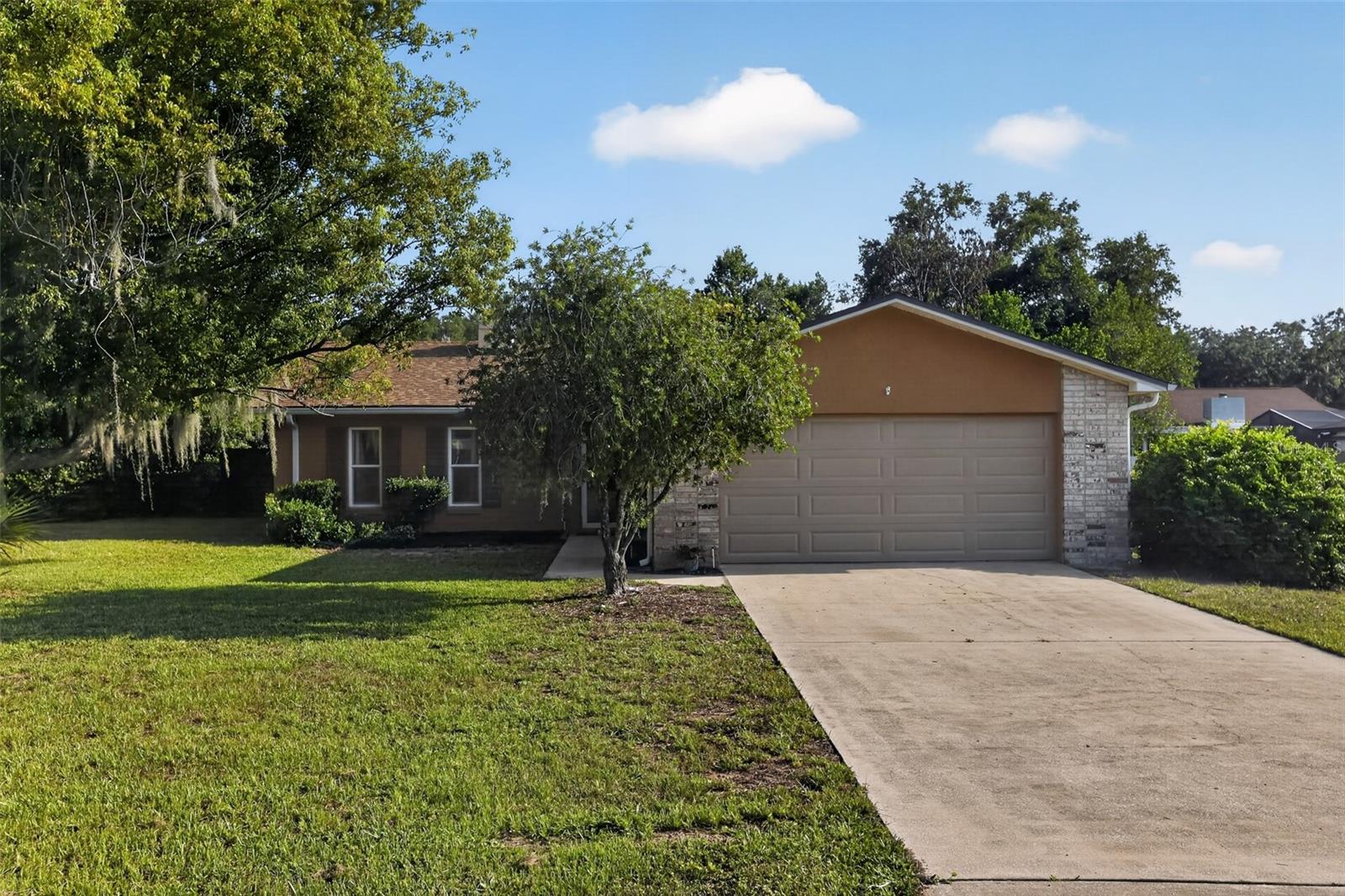 13635 Berkshire Ct Property Photo 1