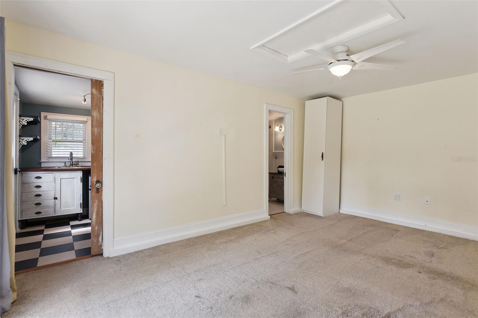 12 N Thornton Ave Property Photo 42