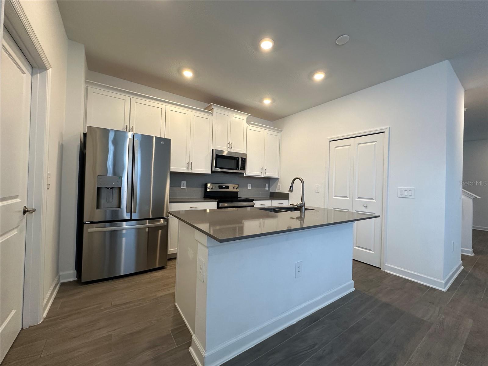 3118 Addison Blvd Property Photo 6